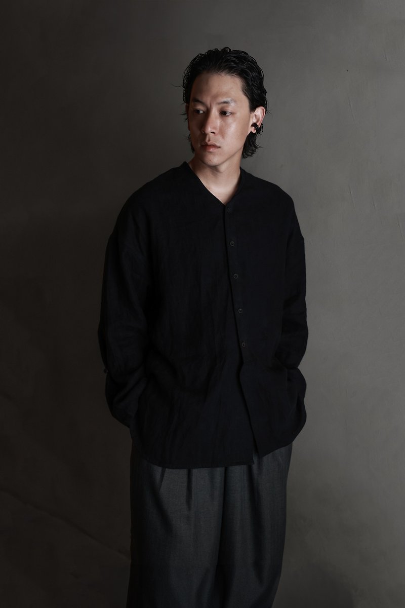 Karma / Natural Linen Long Shirt off-shoulder short robe shirt black - Men's Shirts - Cotton & Hemp 