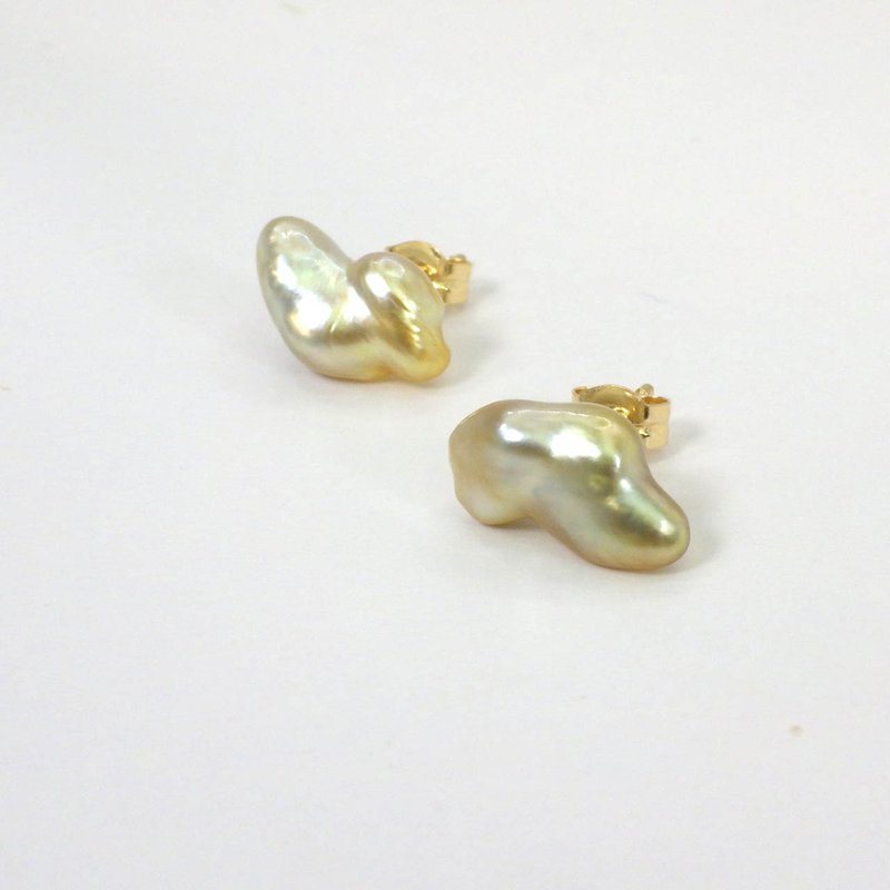 South sea keshi pearl stud earrings K18 yellow gold - ต่างหู - ไข่มุก 