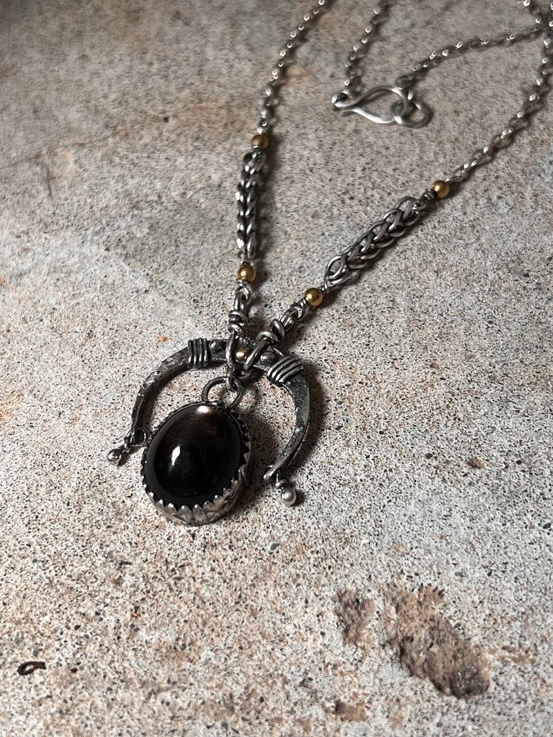 彎月十字星光黑太陽石項鍊 - 項鍊 - 半寶石 灰色