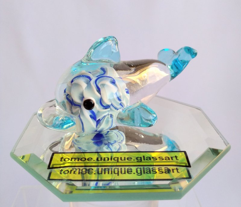 Dolphin - Items for Display - Glass Multicolor