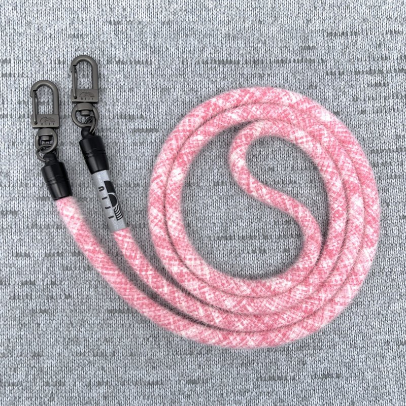 niji fluffy furry mobile strap 6mm White & Pink crosshatch - อื่นๆ - พลาสติก สึชมพู