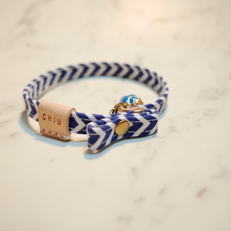 Cat small chop collar summer style blue and white stripes with double-sided torsion leather case with bells - Collars & Leashes - Cotton & Hemp 