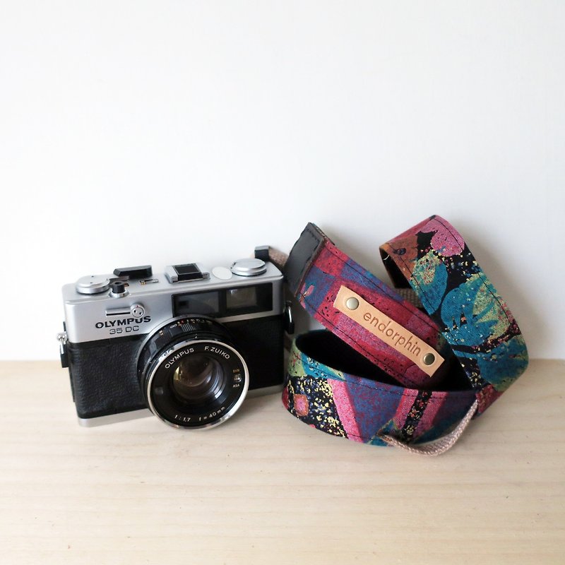 ENDORPHIN handmade camera strap (garden collection -golden flower) - Cameras - Genuine Leather Multicolor