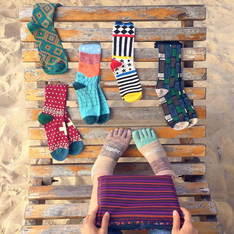 [2017 each child, B] -2-5 double combination Qingtian Yamagata socks + + package accompanying picnic mat - Camping Gear & Picnic Sets - Paper Multicolor
