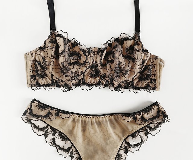 Floral lace lingerie set - Balconette bra, panty, garter belt