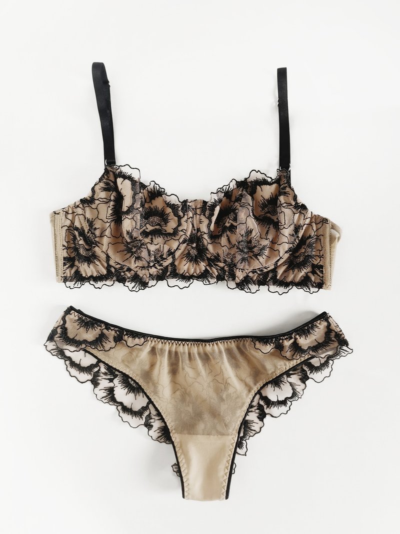 Floral lace lingerie set - Balconette bra, panty, garter belt - Lace underwear - 女內衣褲 - 聚酯纖維 多色