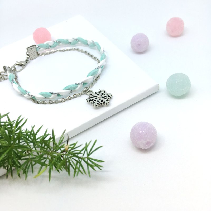 Handmade Double Braided Stylish Bracelets–light blue[Christmas limited] - สร้อยข้อมือ - วัสดุอื่นๆ สีน้ำเงิน