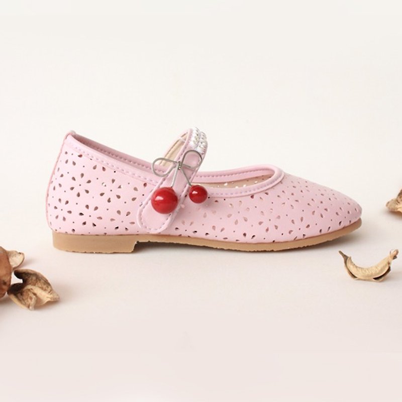 櫻桃水鑽娃娃鞋 – 桃氣粉鏤空透氣台灣製造 - 童裝鞋 - 人造皮革 粉紅色