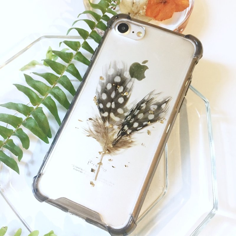 Feather's heart - pressed flower phone case - Phone Cases - Plants & Flowers Black
