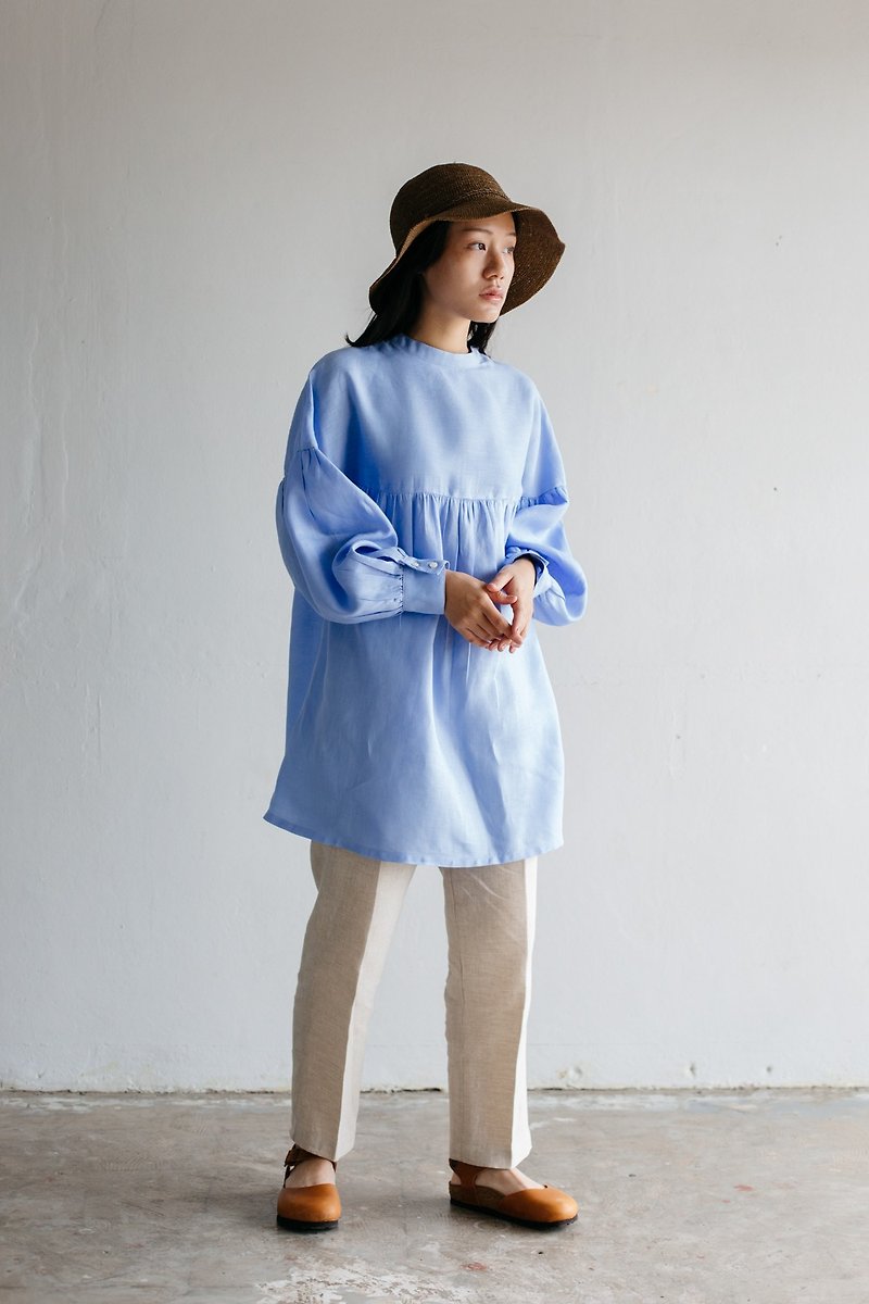 Long sleeve with frill top in Sky blue - 女上衣/長袖上衣 - 棉．麻 藍色