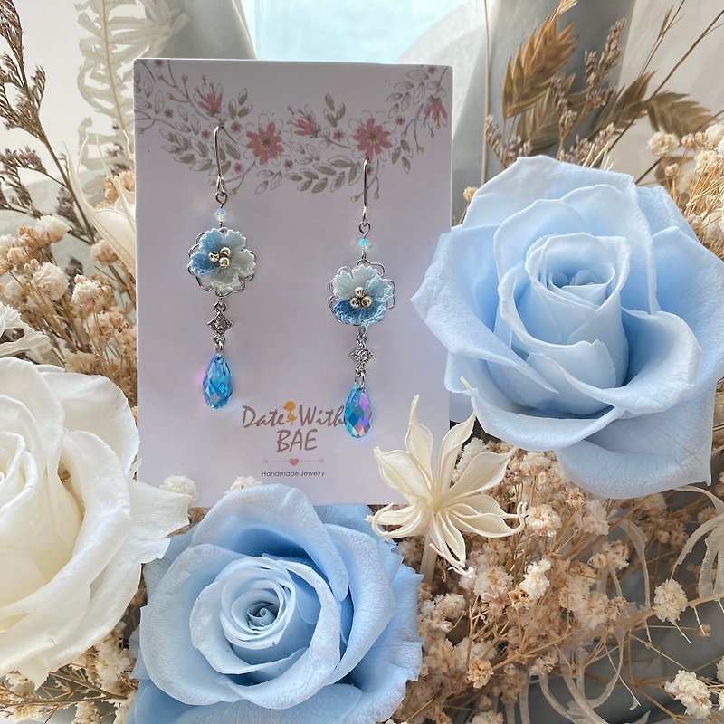 Blue Cherry Blossom Earrings - ต่างหู - งานปัก สีน้ำเงิน
