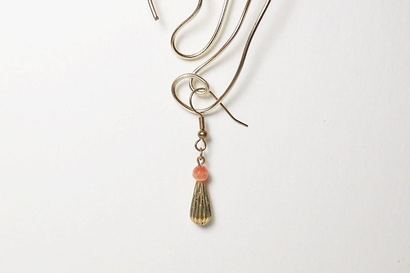 // Dyer beads cat eye drop earrings Fei / ve040 - Earrings & Clip-ons - Other Metals Orange