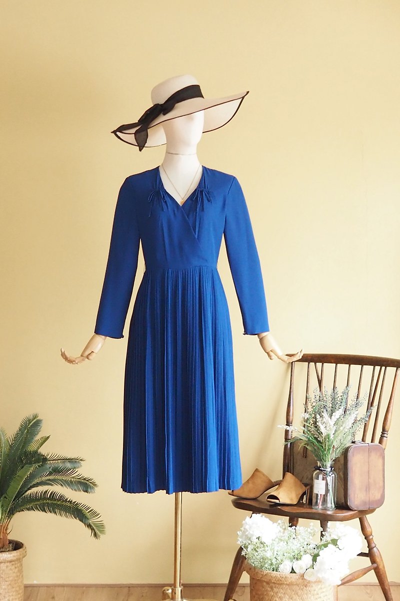 Vintage dress | Size S/M | Blue dress pleat skirt very cute - One Piece Dresses - Polyester Blue