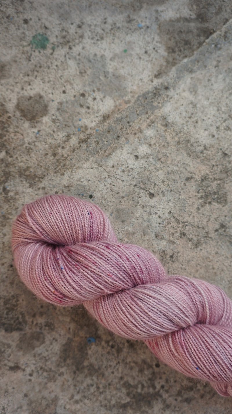 Hand dyed socks. Lady Lavender. (BFL100% / HT) - เย็บปัก/ถักทอ/ใยขนแกะ - ขนแกะ 