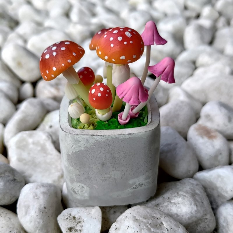 Clay handmade double mushroom + clustered ghost grass healing ornament ATO21 - ของวางตกแต่ง - ดินเหนียว 