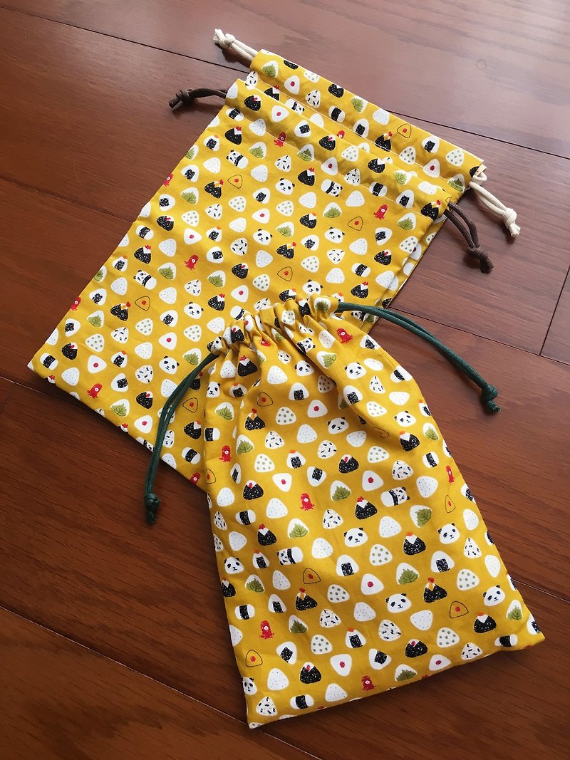 Panda small rice ball pocket - อื่นๆ - ผ้าฝ้าย/ผ้าลินิน สีเหลือง