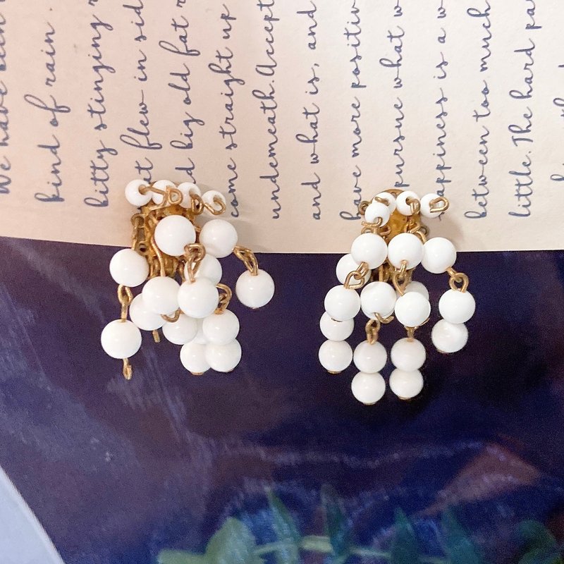 【西洋古董飾品】Lisner 波動果實串串 垂墜搖擺 優雅 耳夾 耳夾 - 耳環/耳夾/耳骨夾 - 貴金屬 白色