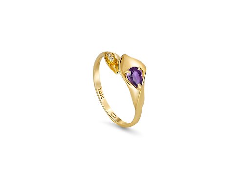 Daizy Jewellery Lily calla gold ring.