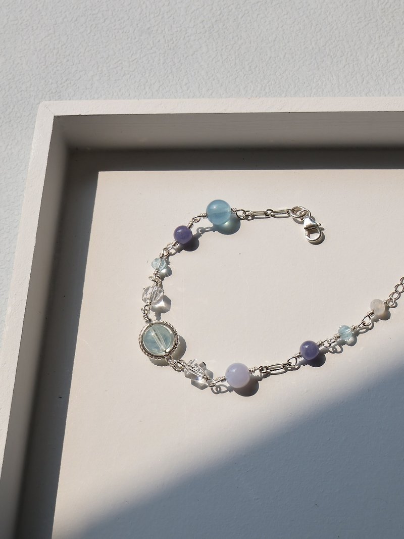 Mid April. Aquamarine Stone White Crystal S925 Sterling Silver Crystal Ore Design Bracelet - Bracelets - Crystal Blue