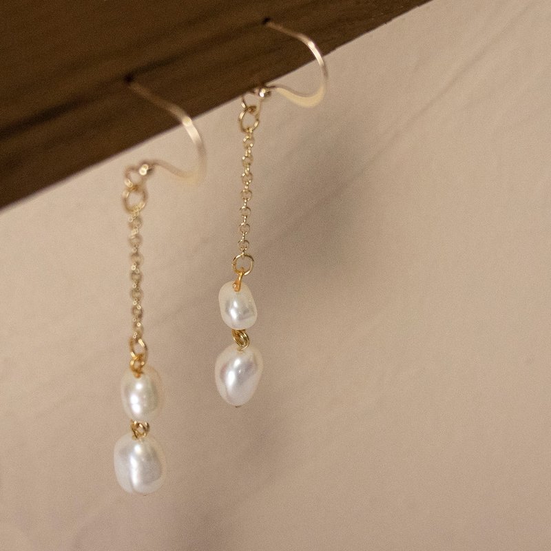 CLASSIC PEARLS EARRINGS - ต่างหู - ทองแดงทองเหลือง สีทอง