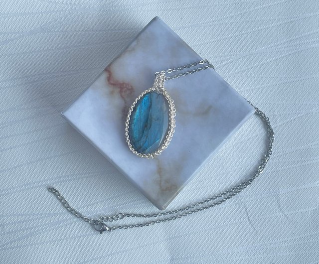 ラブラドライト ワイヤーラッピング ペンダント 221105 ワイヤーラッピングラブラドライトブロンズワイヤー