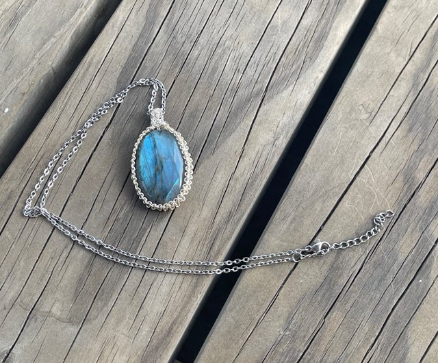 ラブラドライト ワイヤーラッピング ペンダント 221105 ワイヤーラッピングラブラドライトブロンズワイヤー