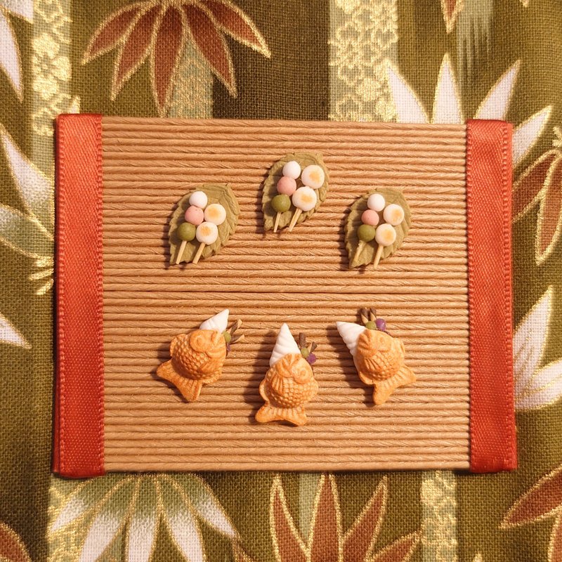 Japanese-style walking dots and fruit taiyaki ice cream handmade earrings earrings - ต่างหู - ดินเหนียว 