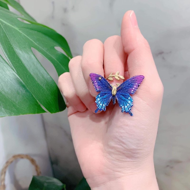 Ring American blue swallowtail butterfly embroidery opening ring butterfly brooch gift box gift birthday - General Rings - Thread Multicolor