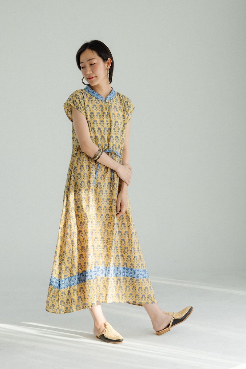 Front button stitched long dress with small collar_Huanghua - ชุดเดรส - ผ้าฝ้าย/ผ้าลินิน สีเหลือง