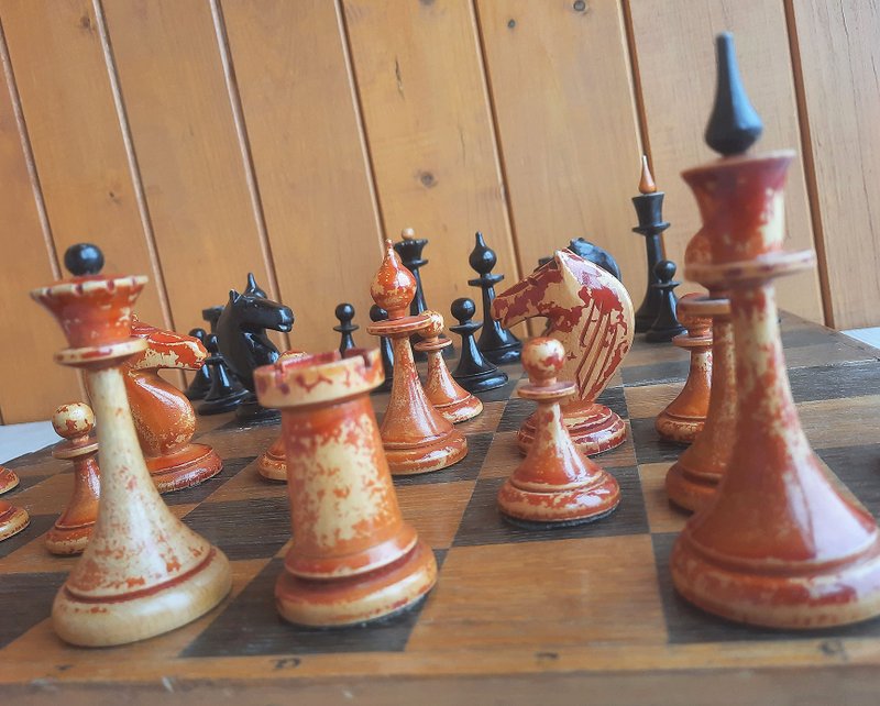 Mordovian 1954 Soviet chess set vintage - 70 years old chess gift - 桌遊/卡牌 - 木頭 