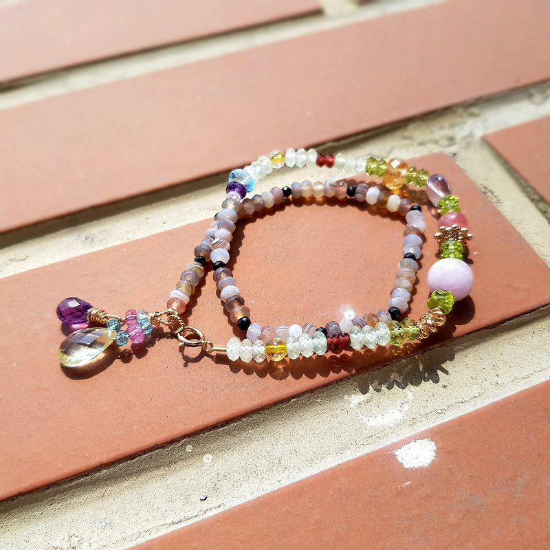 Girl Crystal World [Chunyang]-Five Elements Concept Double Chain Bracelet Natural Crystal Gemstone Handmade - Bracelets - Gemstone Multicolor