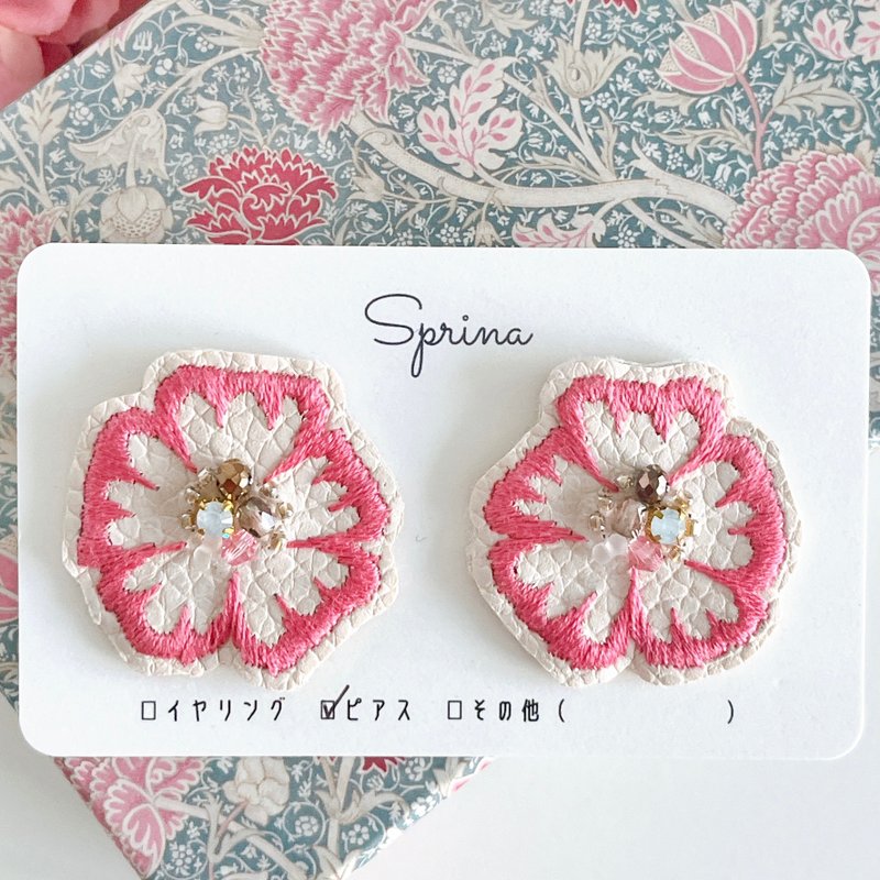 Flower embroidery earrings - pink - Earrings & Clip-ons - Thread Pink