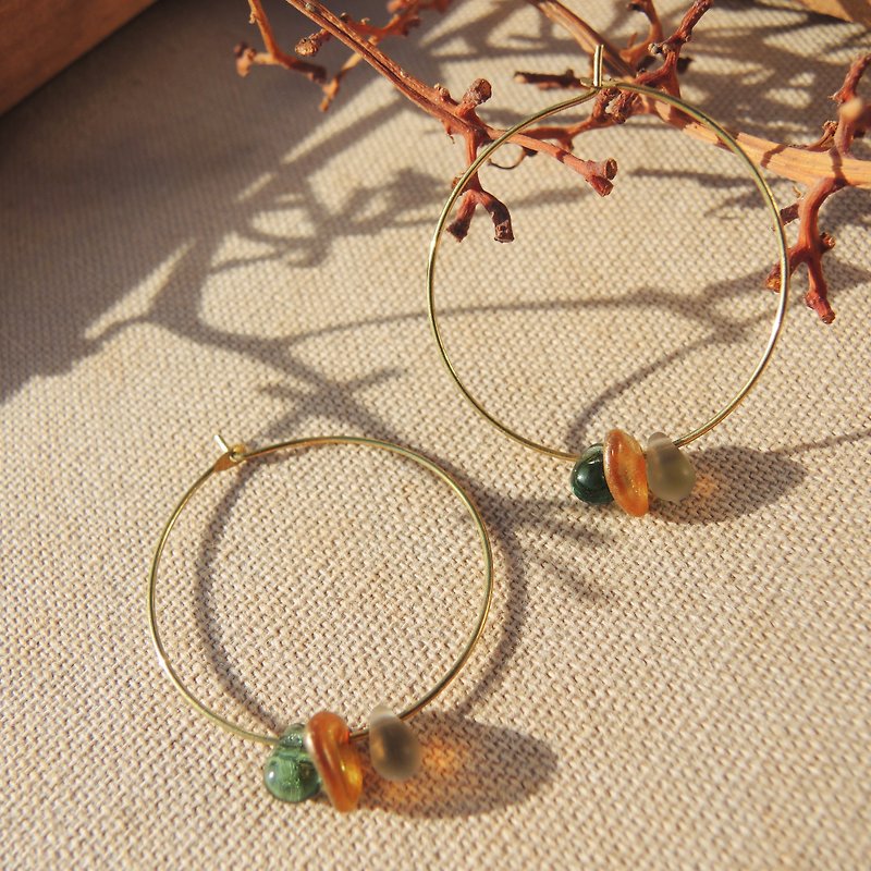 三色琉璃珠耳環 - 耳環/耳夾 - 玻璃 多色