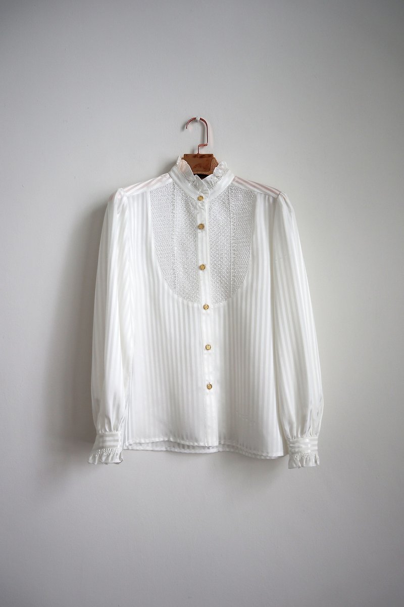 パンプキンヴィンテージ。古代の宮殿の風の襟の白いシャツ - シャツ・ブラウス - その他の素材 ホワイト