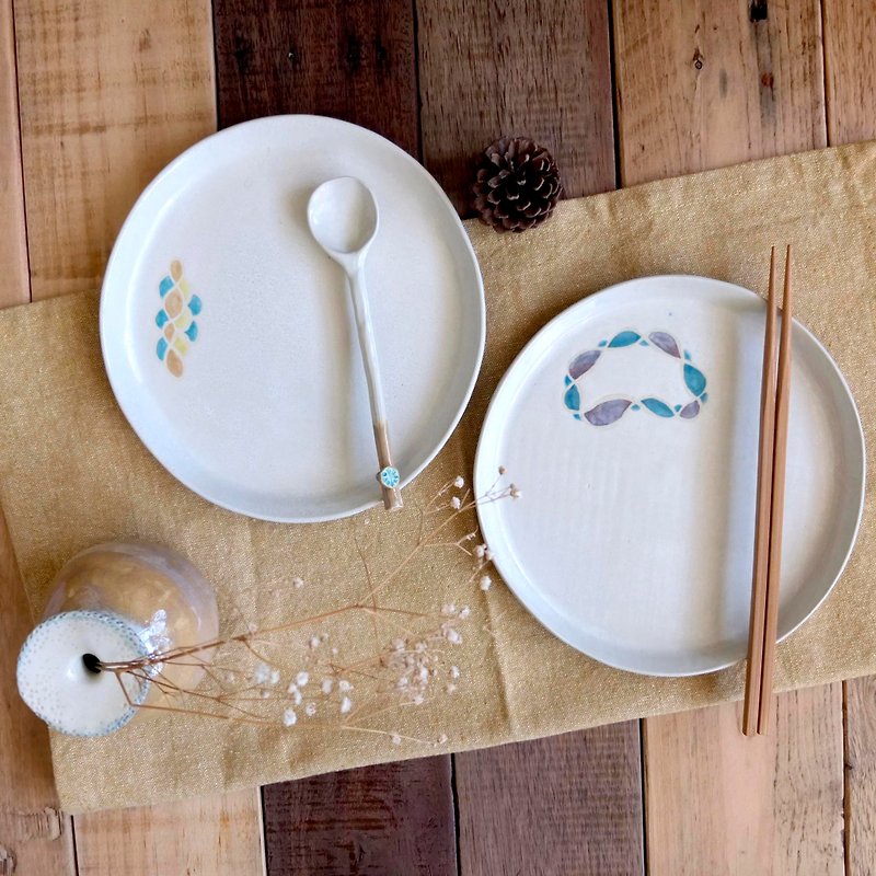 カラフルな冬の甘い手作りのテラコッタトレイ - 皿・プレート - 陶器 