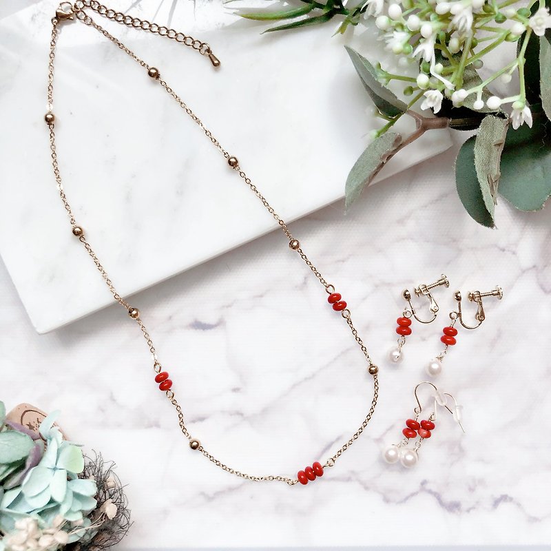 [Mother's Day] Red coral earrings/ Clip-On and necklace set - สร้อยคอทรง Collar - เครื่องเพชรพลอย สีแดง