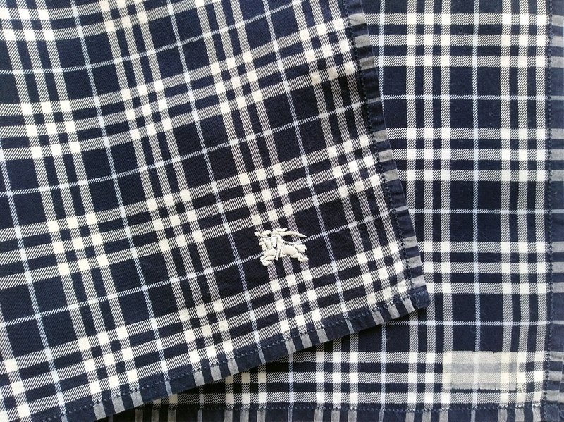 Burberry Vintage Handkerchief Navy Check Embroidered Knight 18.5 x 18.5 inches - 手帕 - 棉．麻 黑色