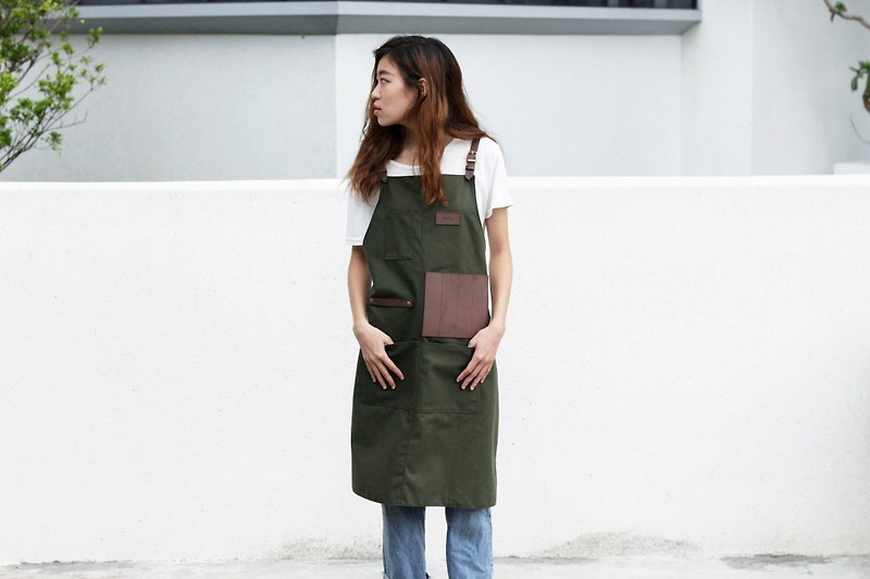 Retro dark green light Brown handmade leather X canvas versatile tool in my pocket Work aprons - Aprons - Genuine Leather Green
