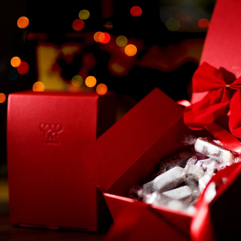 [Christmas Gift Box] Chocolate Macadamia Nut Nougat - ช็อกโกแลต - กระดาษ สีแดง