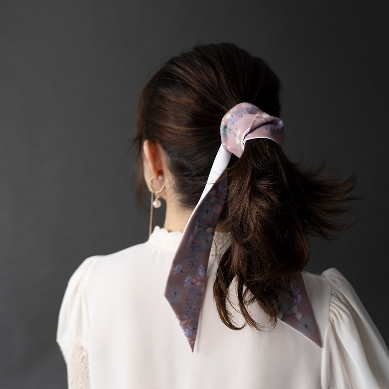 Enmo Lin Herb Garden イラスト 面取りシルクスカーフ - スカーフ - その他の化学繊維 ピンク