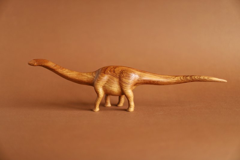 Wooden dinosaur diplodocus, wooden hand carved statue - ของวางตกแต่ง - ไม้ 