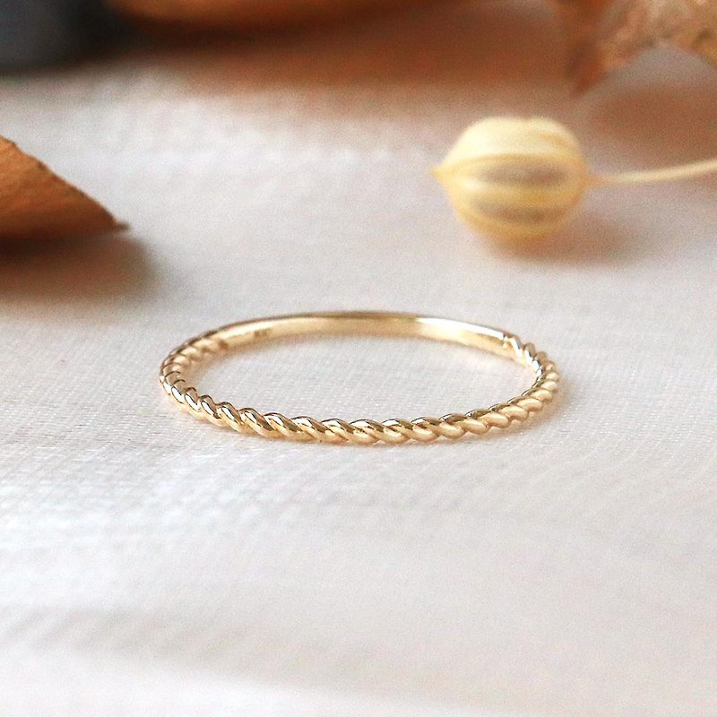 Visel twist ring - General Rings - Precious Metals Gold