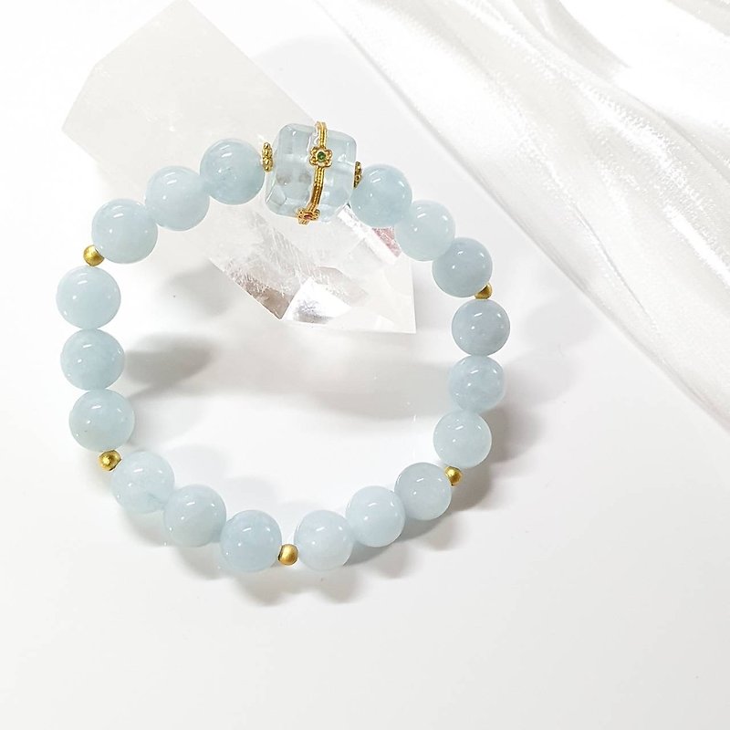 Blue square crystal. aquamarine bracelet - สร้อยข้อมือ - คริสตัล 