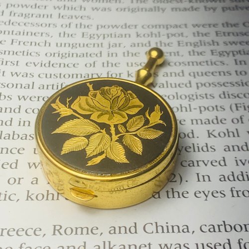 Vintage box’s 老件盒子 西洋古典西班牙大馬士革金色鑲嵌 煙灰盒。 飾品盒 首飾盒 藥盒