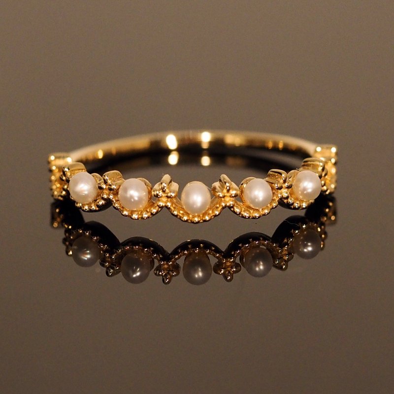 18K Gold Pearl Ruffles Ring - แหวนทั่วไป - เครื่องประดับ 