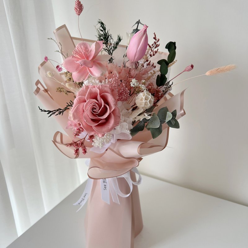 SEE Floral DesignSee floral design-soft pink sola bouquet - ช่อดอกไม้แห้ง - พืช/ดอกไม้ 