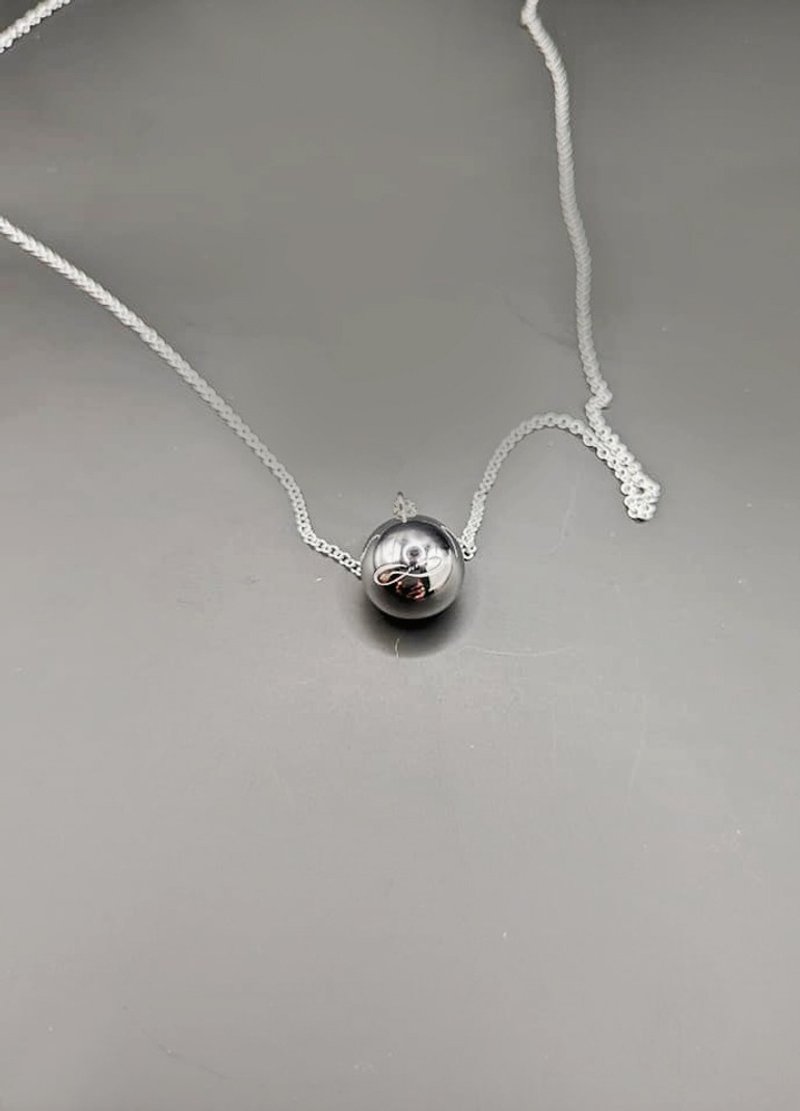 客製鉑金球體項鍊(含18K金鍊) - 項鍊 - 其他金屬 銀色