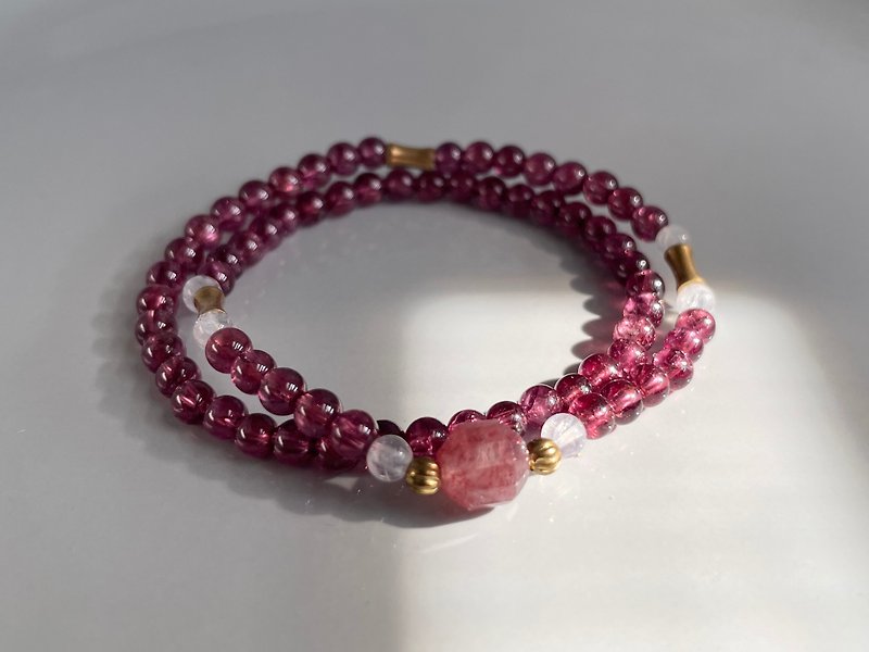 Purple Tooth Stone x Strawberry Crystal x Moonstone x Bronze Double Circle Crystal Bracelet Crystal Bracelet - Bracelets - Crystal Purple