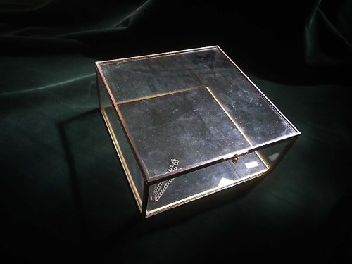 老時光OLD-TIME Vintage & Classic & Deco 【老時光 OLD-TIME】早期二手台灣製六面光玻璃珠寶盒