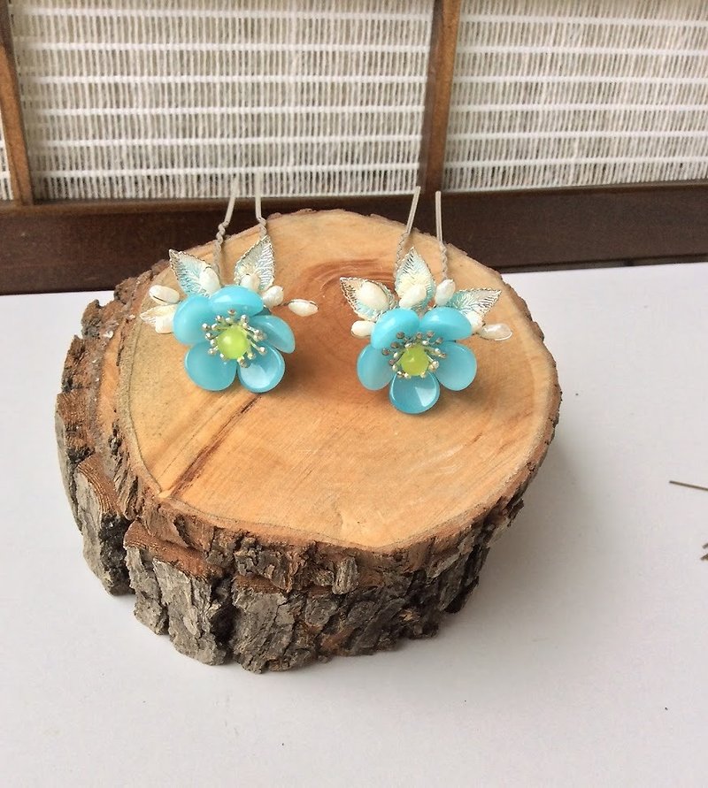 Meow Handmade ~ Plum Blossom Hairpin (Pair/ Silver/Water Blue) - Hair Accessories - Other Materials Multicolor